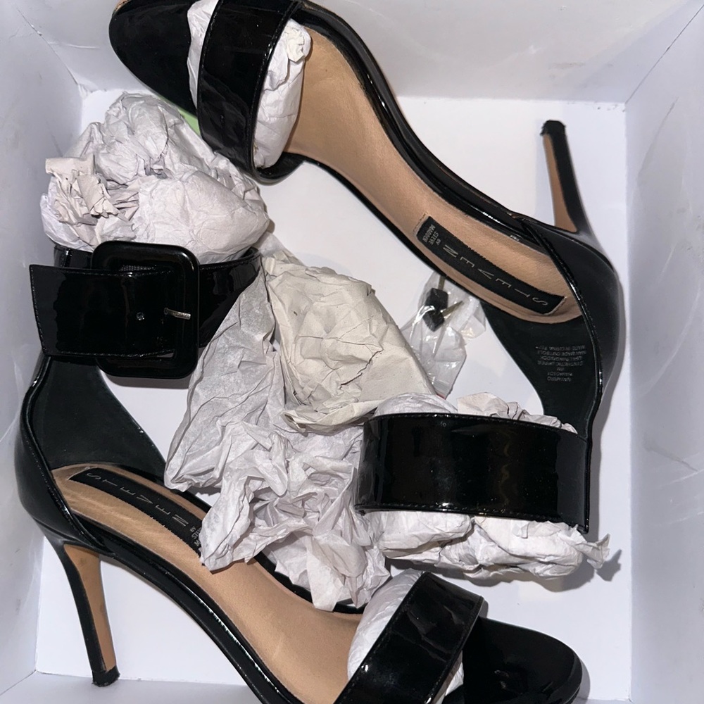Steve Madden Navarro patent heels